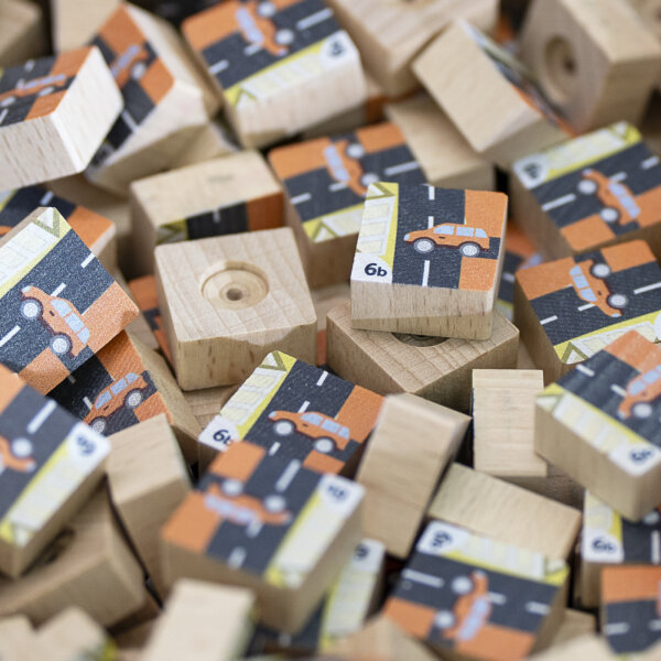 Famo Ingold Holzspielsteine4