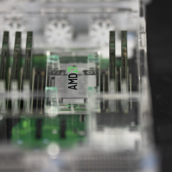 Famo Druck Plexi Server Ingram 03